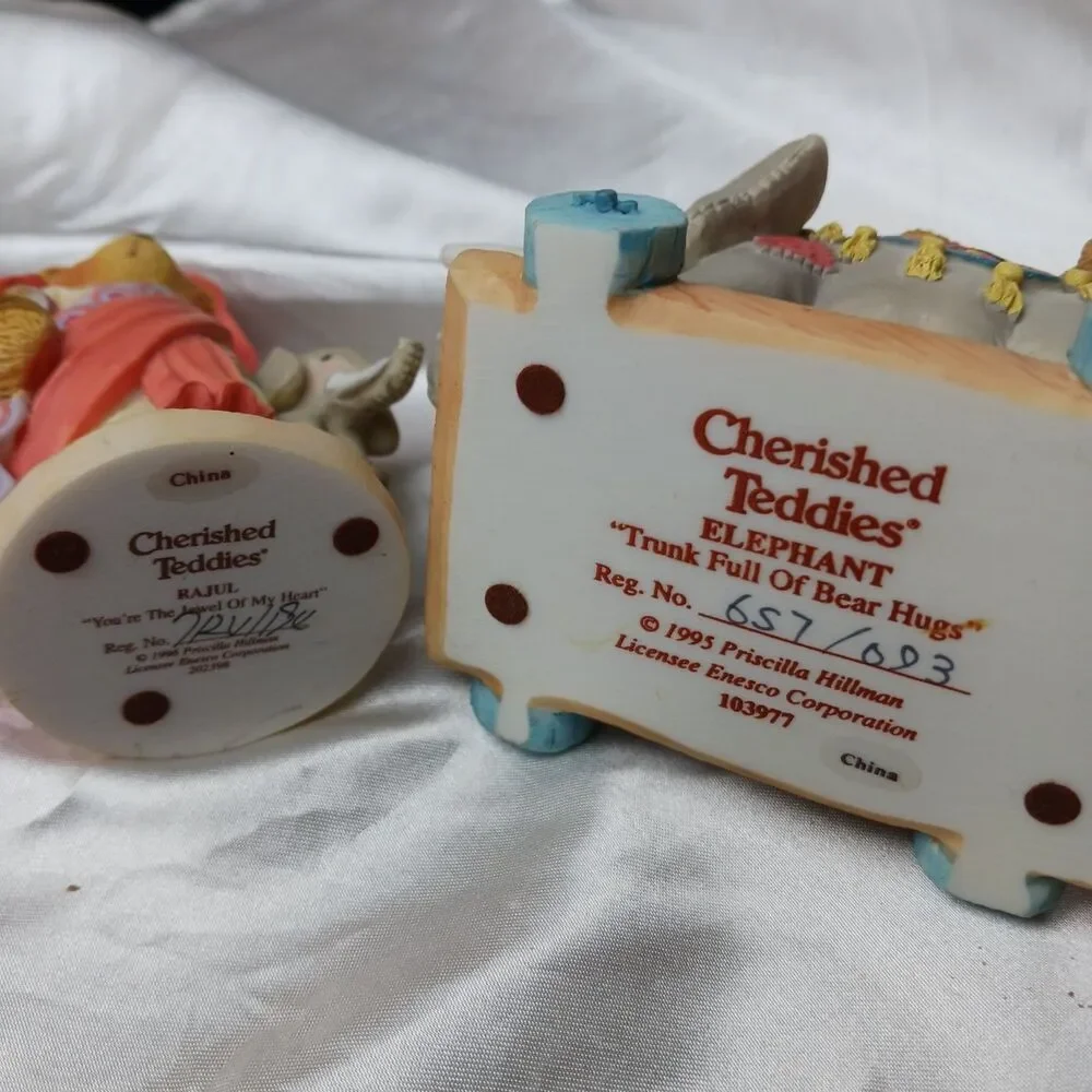 CHERISHED TEDDIES IN THE CENTER RING CIRCUS SET W/11 FIGURINES